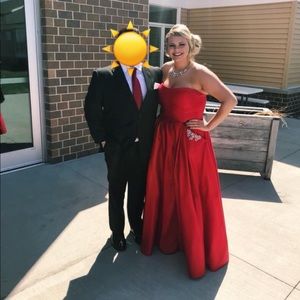 Red prom dress